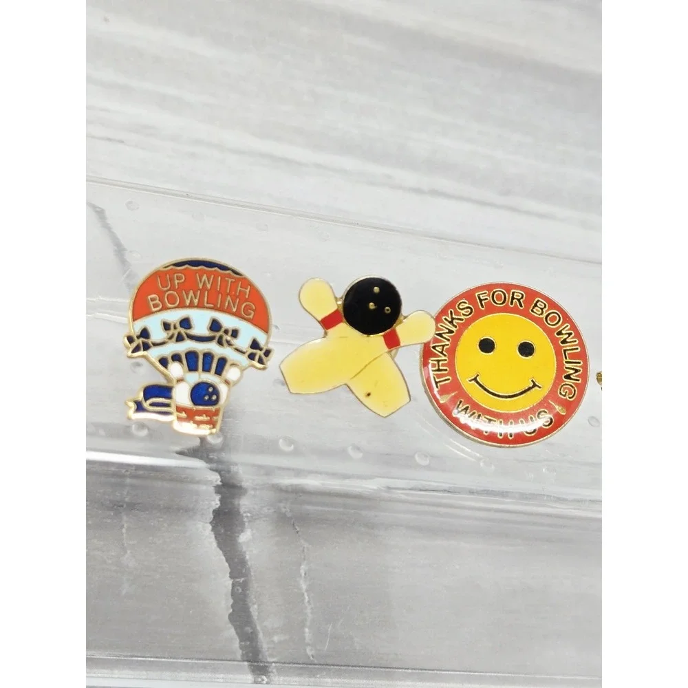 VINTAGE Bowling Lapel Pins Lot‎ Of 4 And Keychain Enamel Retro